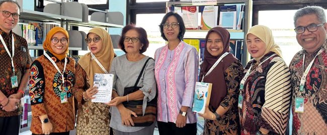 Kunjungan Asesor ke Ruang Baca Keperawatan Tuban